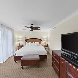 Zimmer mit Kingsize-Bett